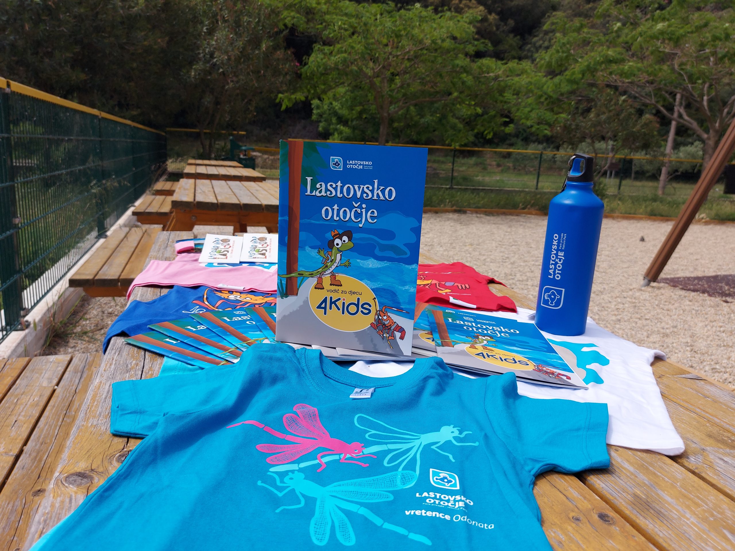 Pročitajte više o članku Povodom Europskog dana parkova promoviran vodič za djecu „Lastovsko otočje“